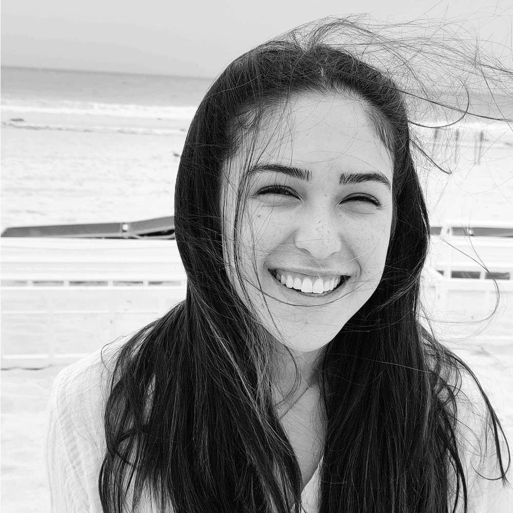 Meet your Posher, Elise